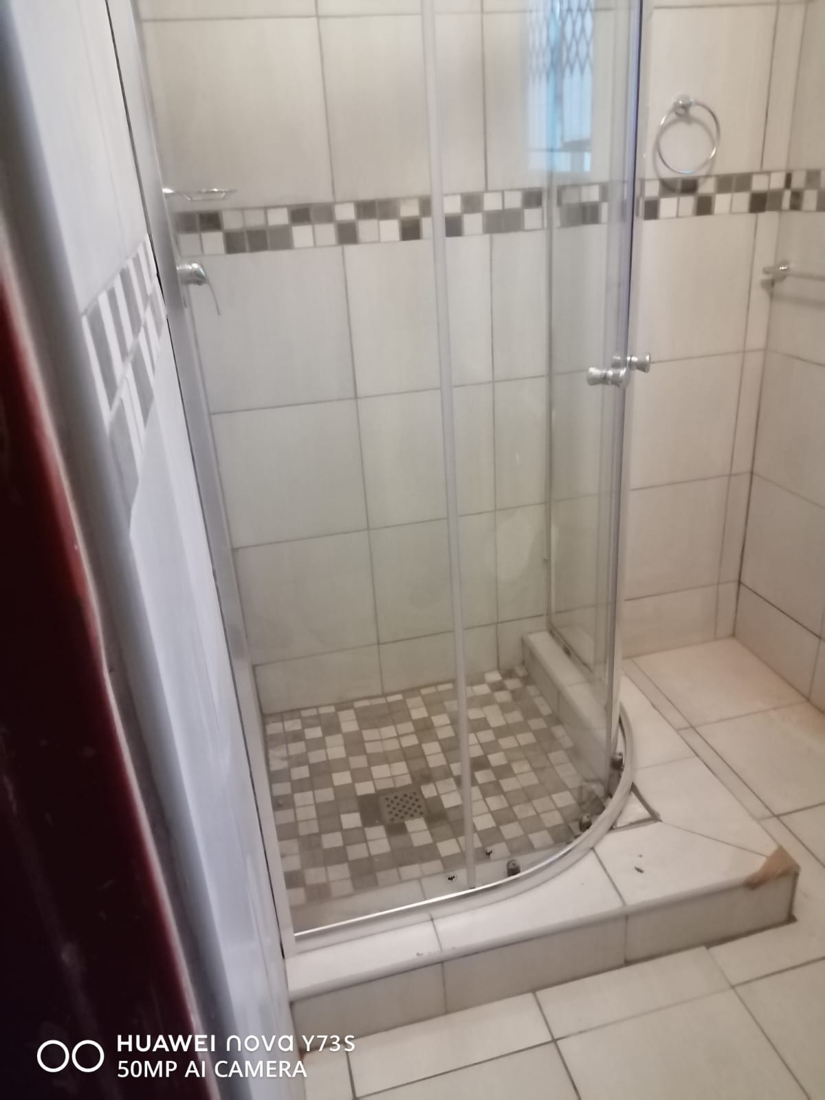 Curved Glass Corner Shower Enclosure
